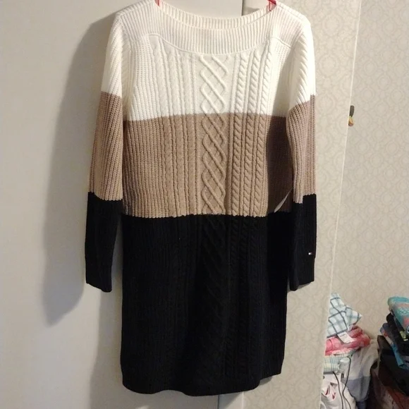 Tommy Hilfiger Sweater Dress Color block NWOT - Picture 4 of 7